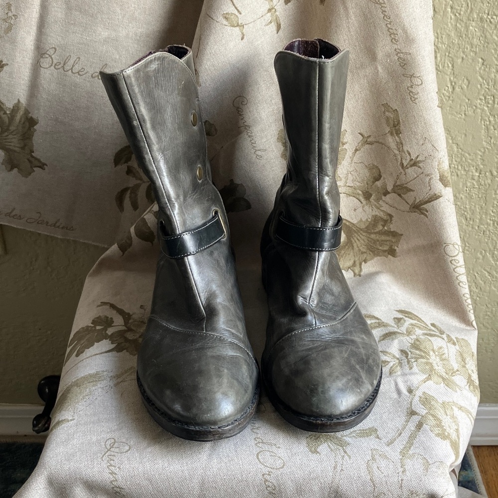 Everybody by BZ Moda 90’s booties - Picture 2 of 13